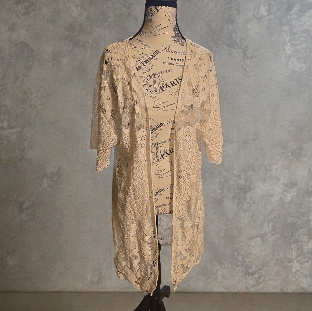 Charlotte Russe Cream Lace Robe